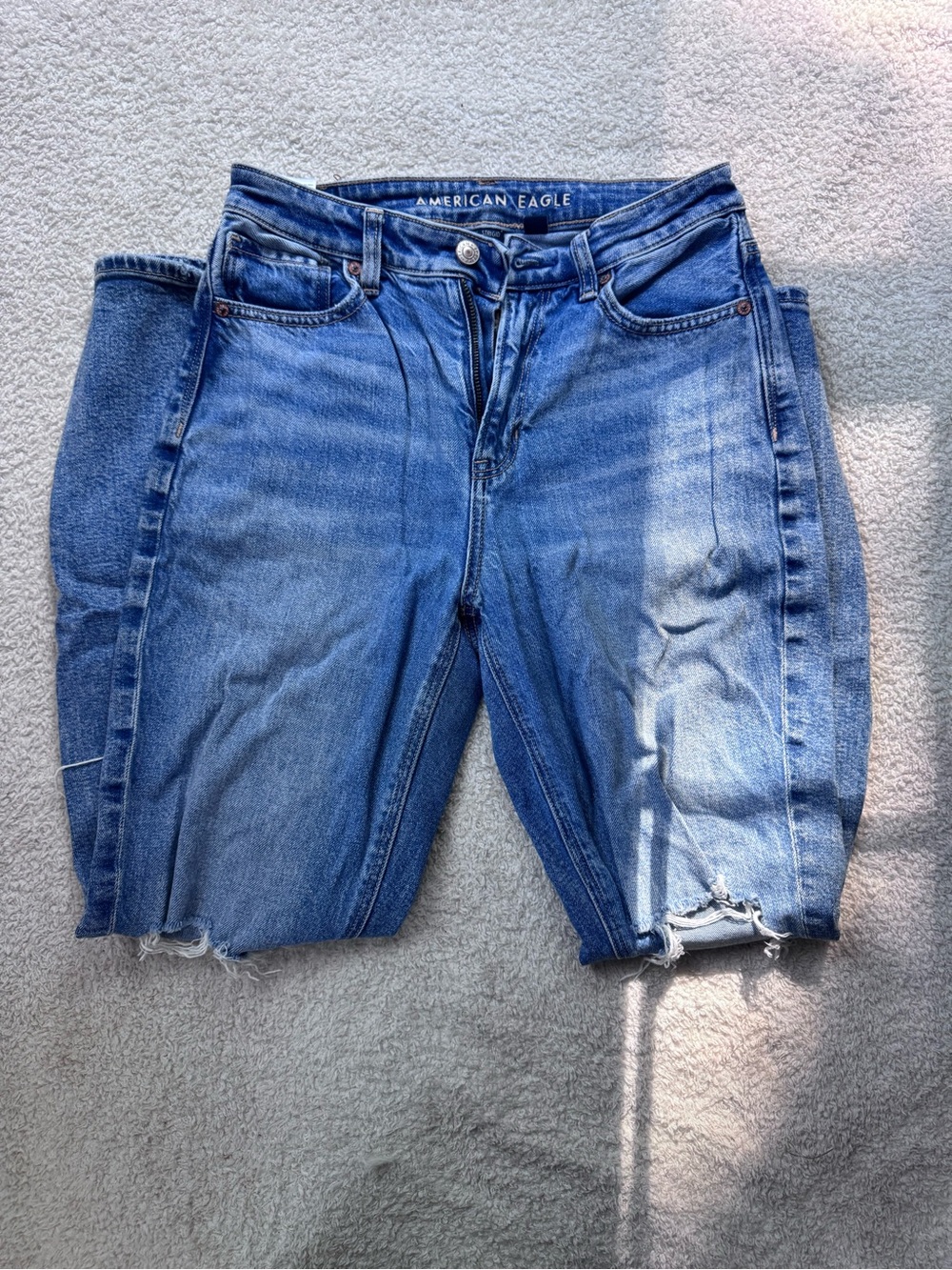 American Eagle Outfitters Women's Light Blue Cropped Denim Jeans